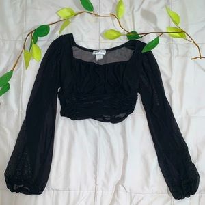 Black long sleeve crop top